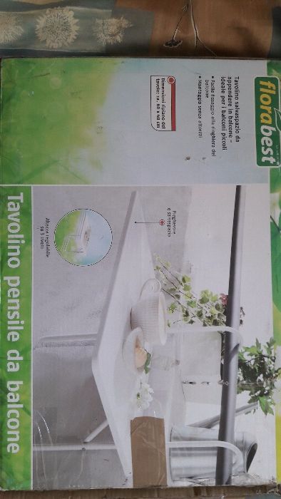 Столик садовый балконный подвесной белый новый 40 х 60 см