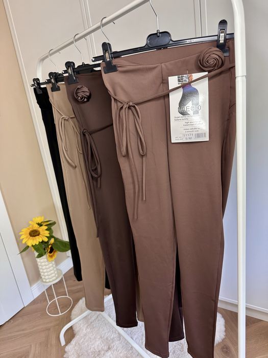 Nowe hit legginsy w różnych rozmiarach