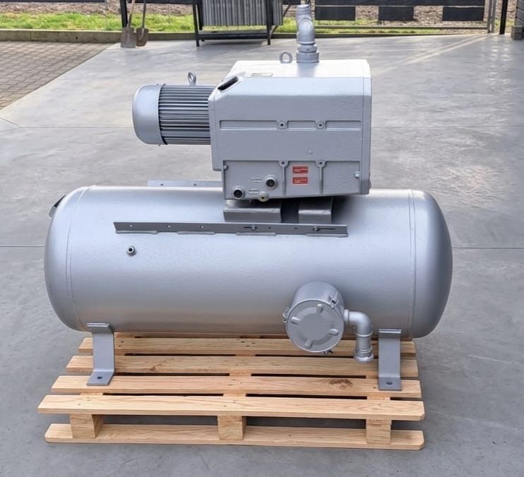 Pompa próżniowa Becker U 2.165 gwarancja system zestaw bufor