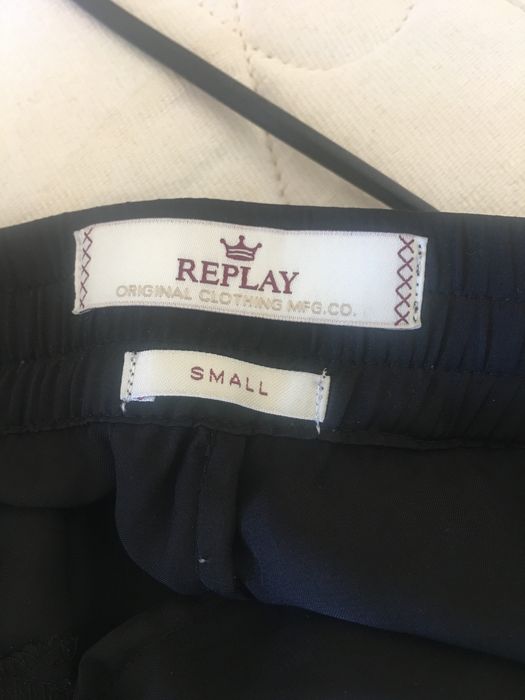 Calça Replay Jeans em tecido tipo seda