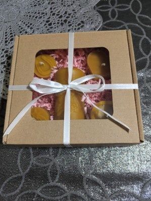 Świece z wosku pszczelego