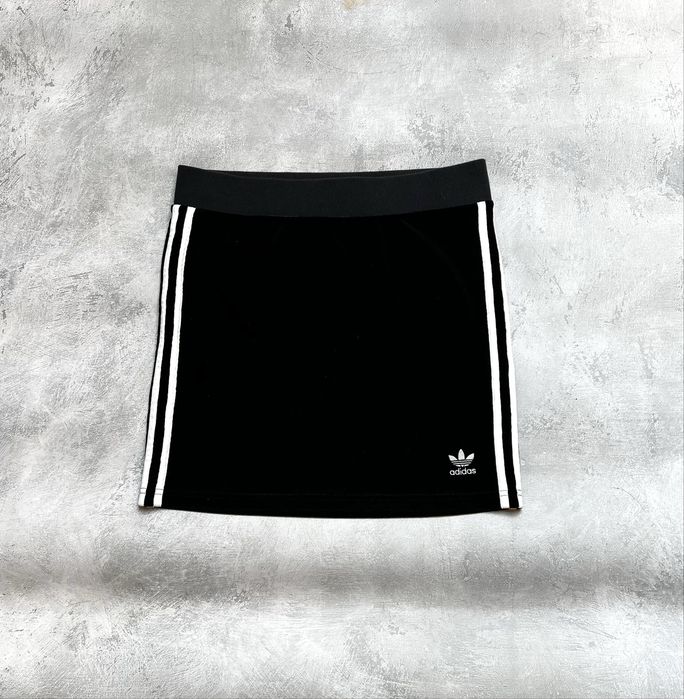 Adidas spódniczka mini welurowa S 36