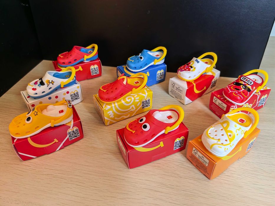 9 Porta-chaves da coleção McDonald's x Crocs