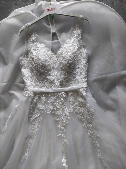 suknia ślubna wyprana w pralni