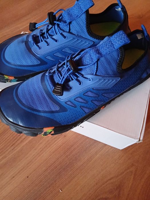 Buty do sportów wodnych