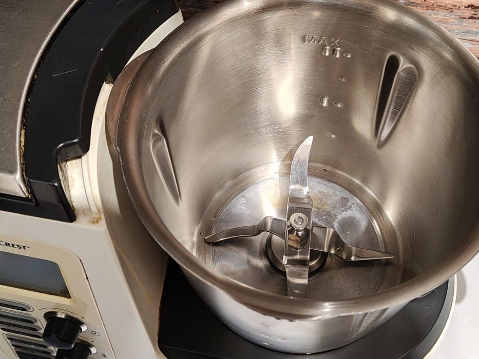 robot kuchenny SilverCrest z misą ze stali nierdzewnej. Używany sporad