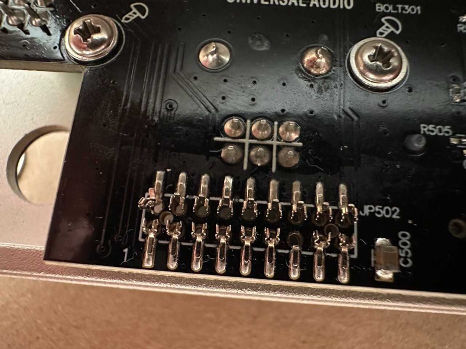 Interface de áudio UA Volt 1 avariada (para reparação ou peças)