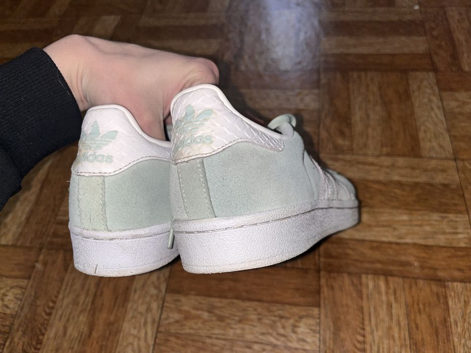 Красовки superstar