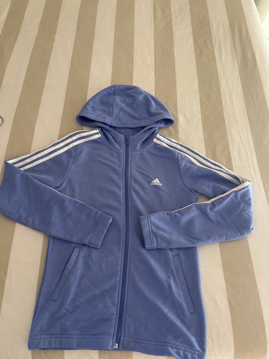 Casaco Adidas azul com capuz