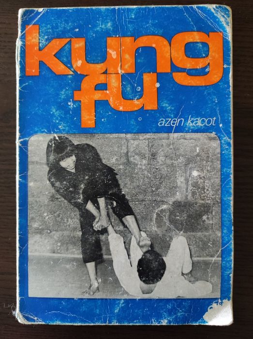 Livro antigo de kung fu