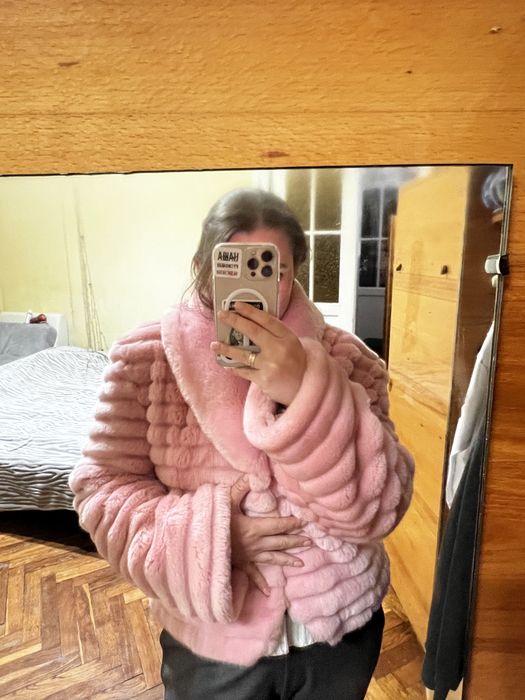 Шуба рожева нова штучна