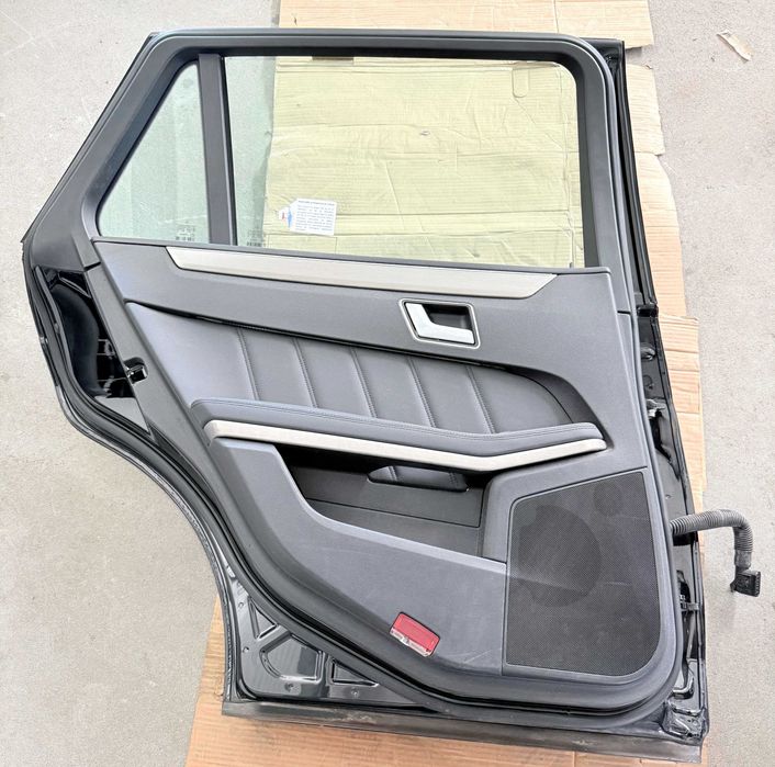 Porta trás esquerda MERCEDES-BENZ E-CLASS W211