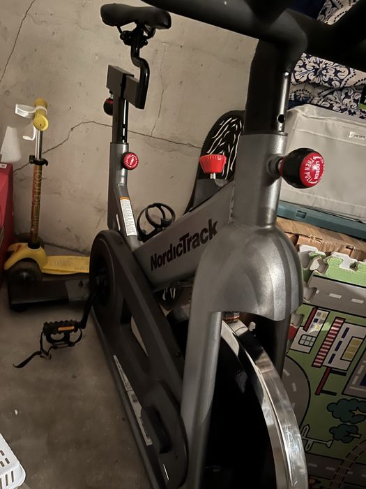 Bicicleta Estática NordicTrack – Estado Impecável (Como Nova)