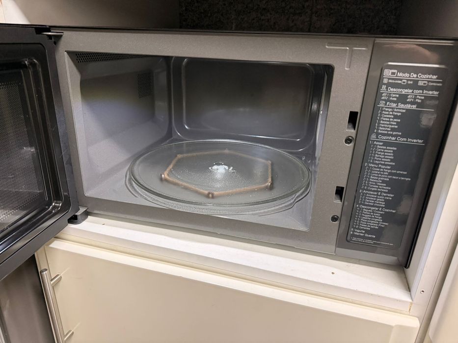 Microondas LG Neochef (PVP 299€)