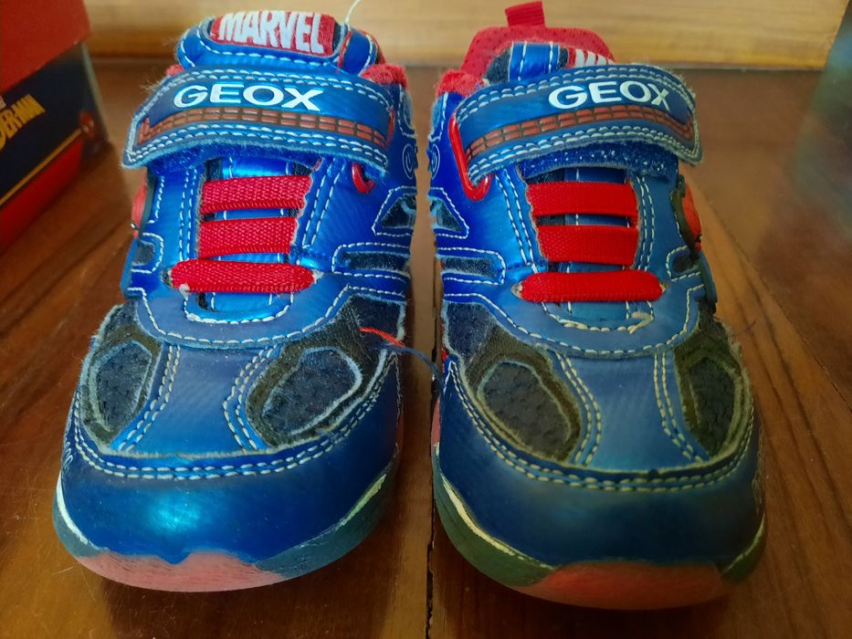 Sapatilhas spiderman geox 26 com luzinhas