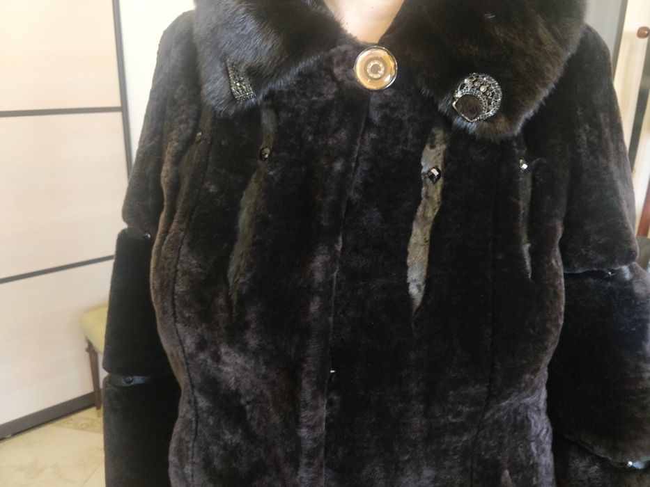 Продам Шубку мутон