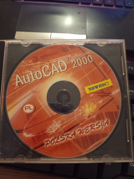 AutoCAD 2000 . Retro PC.