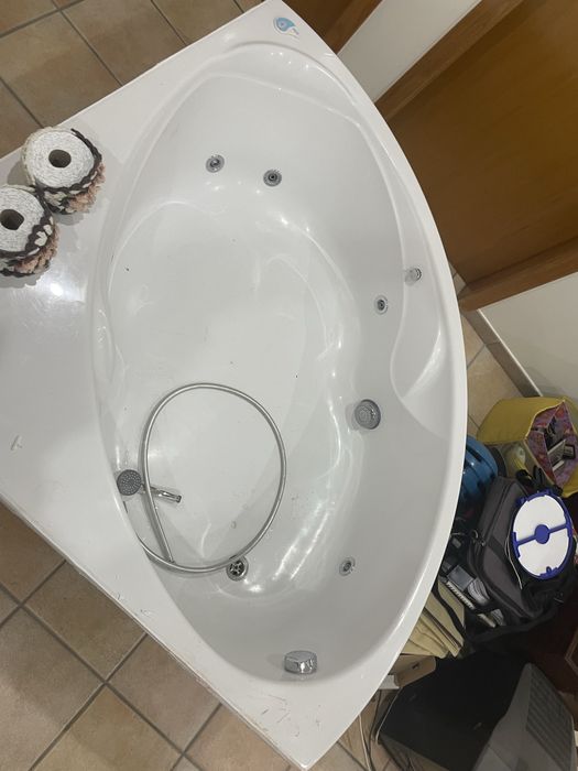Banheira com hidromassagens