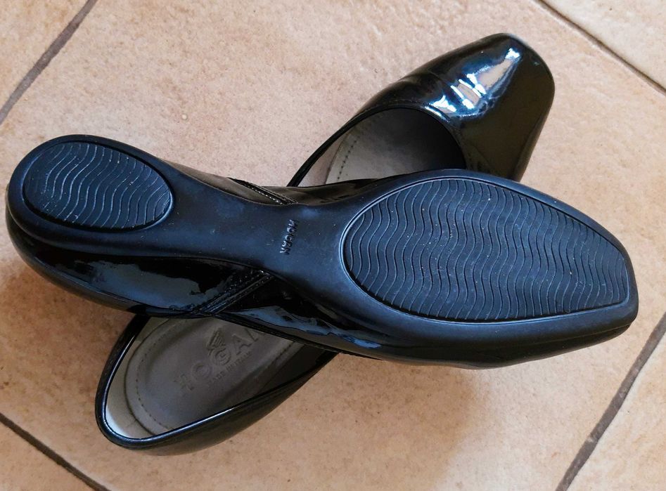 Лаковые кожаные балетки Hogan