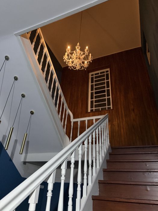 Quarto com casa de banho , despesas inclui