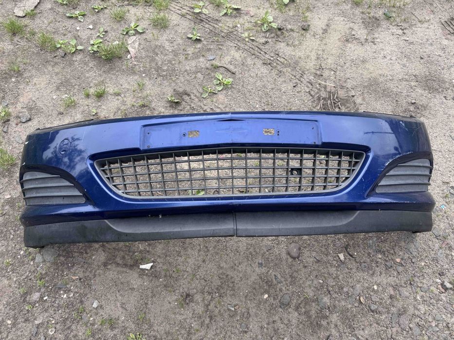 Бампер передній Opel Astra  H  GTC  2004-10р