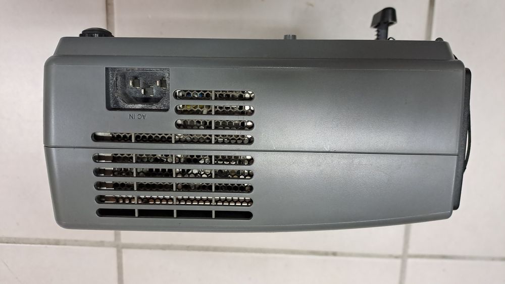 Projetor Toshiba TDP-S8