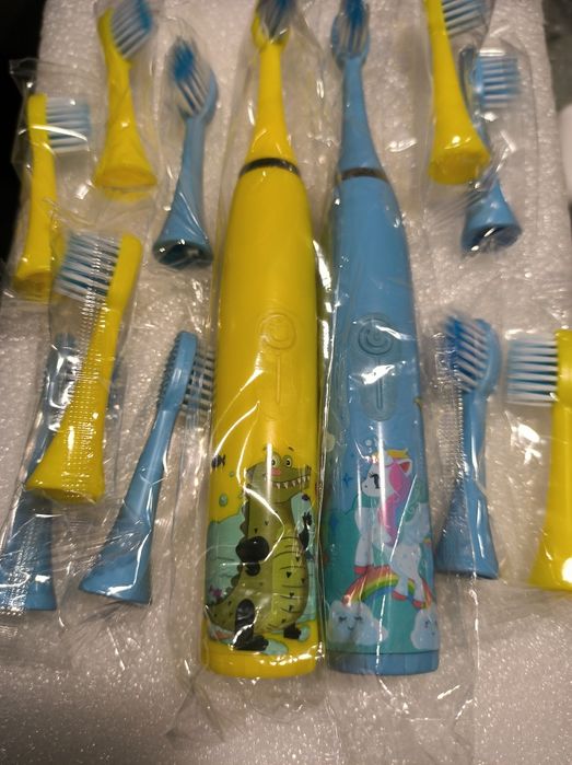 Продам дитячу зубну електрощітку Sonic Electric tothbroosh