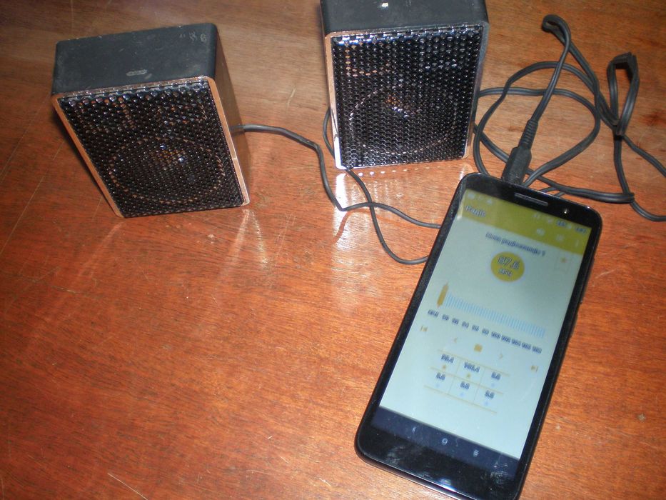 Акустика до телефону.