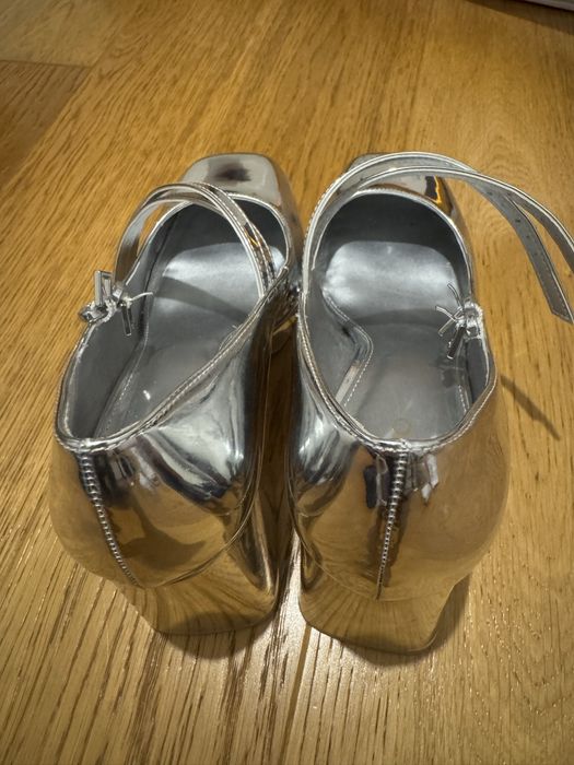 Damskie buty Aldo srebrne roziamr 41