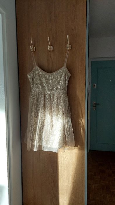 Sukienka złote cekiny Bershka M/38 Sylwester