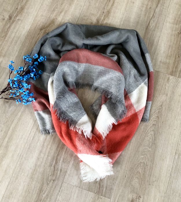 Duży szal, kwadratowa chusta damska - szary, koralowy . Jesień, zima