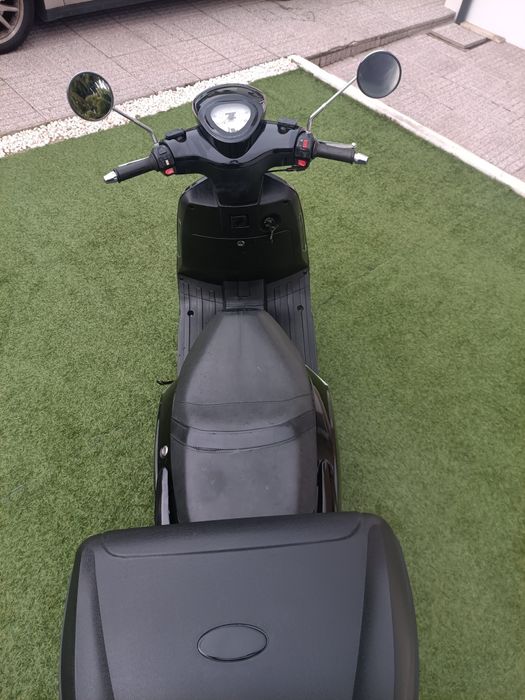 Scooter 125 venda retoma carro ou moto