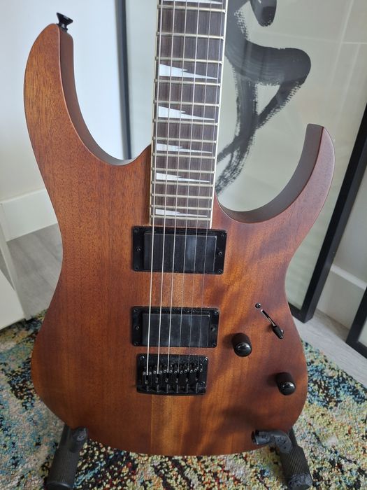 Guitarra Ibanez Gio GRG 121DX com acabamento Walnut (WNF)