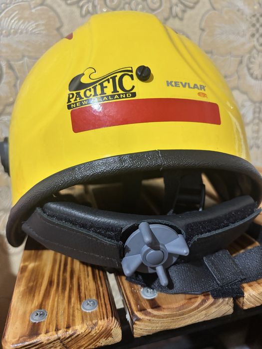 Новий пожежний шолом Pacific A10 Kevlar