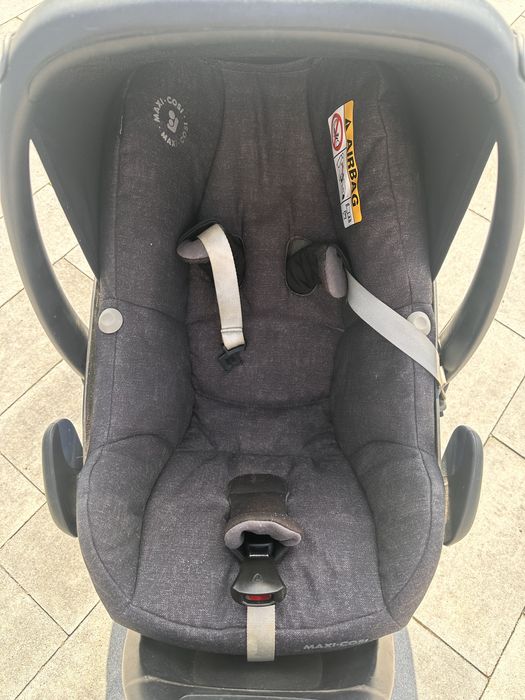 Fotelik samochodowy Maxi-Cosi Pebble Pro z bazą 2WayFix