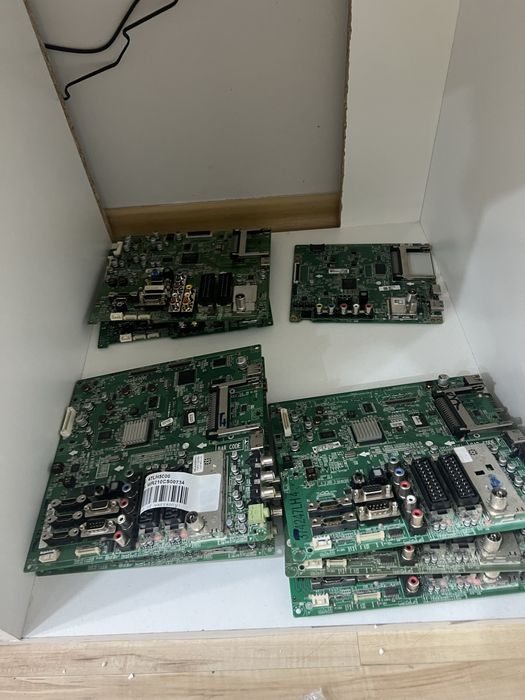 Материнські плати для телевізорів samsung lg philips kivi bravis ergo