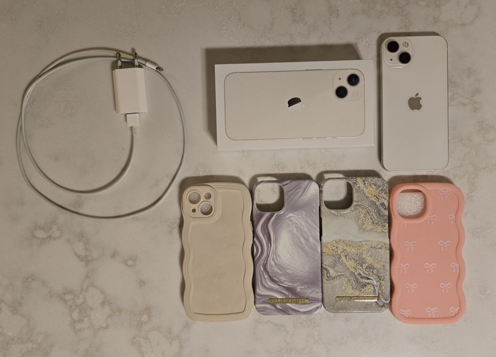 iPhone 13 128 GB biały – bardzo dobry stan, komplet