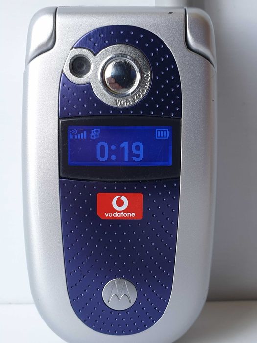 телефон Motorola v525