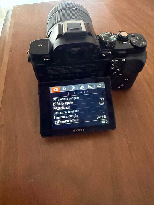 Sony A7R + Lente 28-70mm | Como Nova (607 disparos)