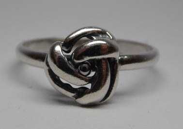 Srebrny pierścionek pleciona ozdoba R16