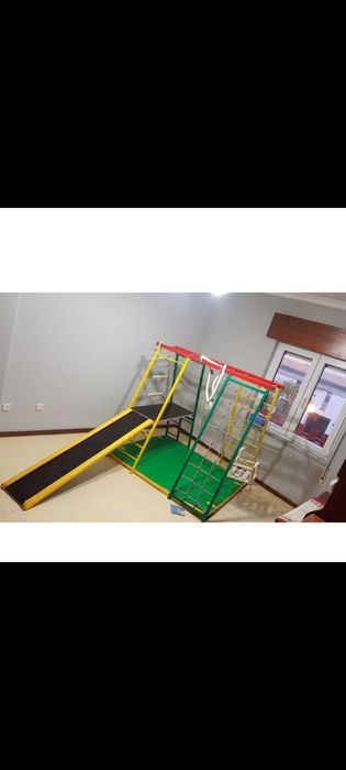 COMPLEXO DESPORTIVO INFANTIL