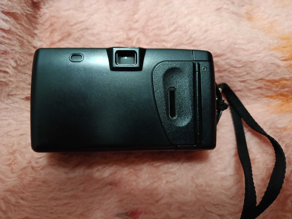 Máquina Fotográfica Minolta Riva 35