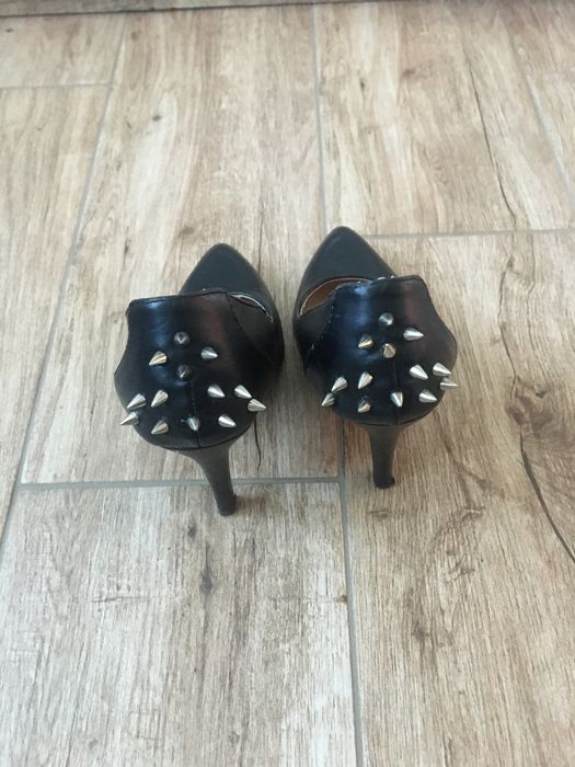 Czarne szpilki damskie 36