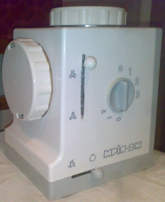 Продам кухонный комбаин новый Мрия 2М