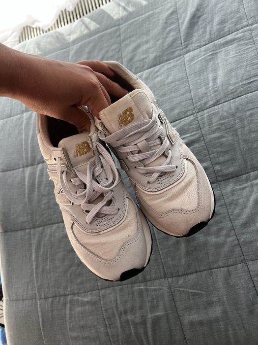 Кросівки NEW BALANCE, стан нових, розмір 36