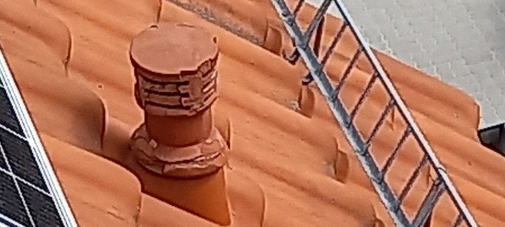 Dekarz Usługi dekarskie Pokrycia dachowe