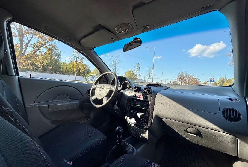 Chevrolet Aveo 2005 , мех