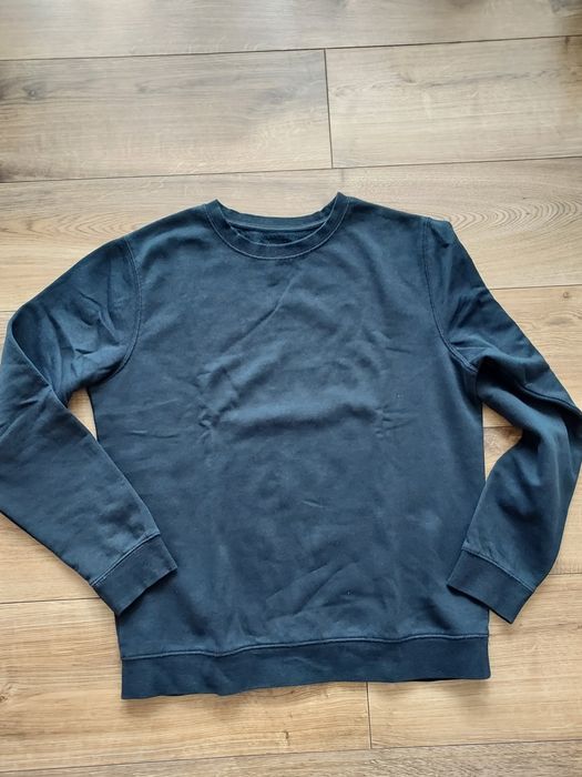 Czarna bluza dresowa