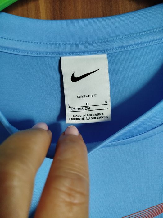 Koszulka chłopięca Nike Dri Fit rozmiar 147/158 stan idealny