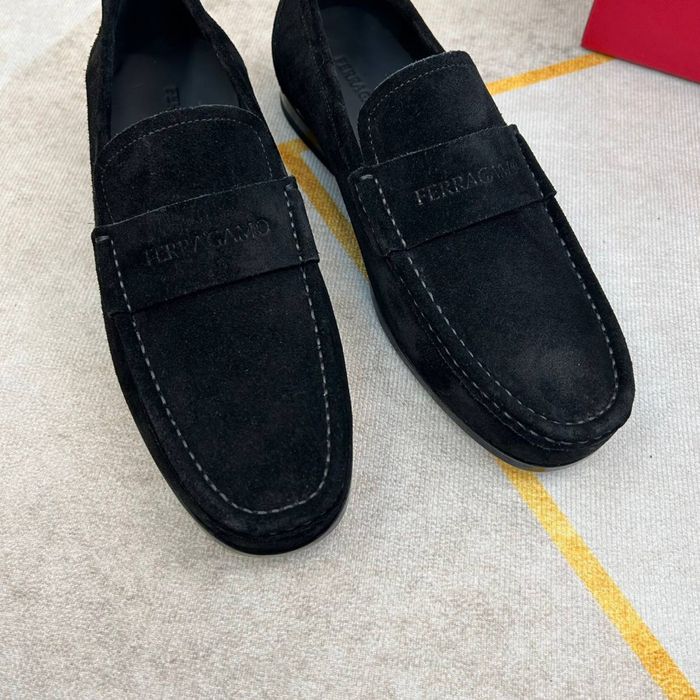 Нові туфлі.FERRAGAMO